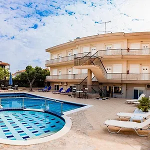 ** Aparthotel Brother's House Greece